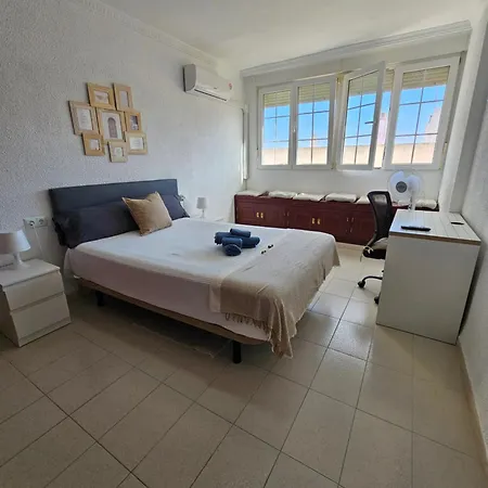 Granja - A 5 Min De La Playa Apartment