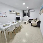 Granja - A 5 Min De La Playa Apartment